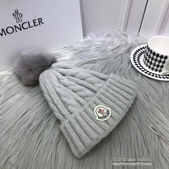 MONCIER蒙口 新品上架 高端羊毛配狐狸毛球 時尚百搭針織帽 LLWJ6629
